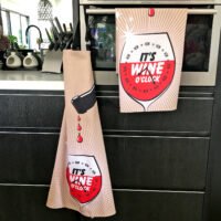Double Trouble Inc - Funny Apron - Wine O'Clock