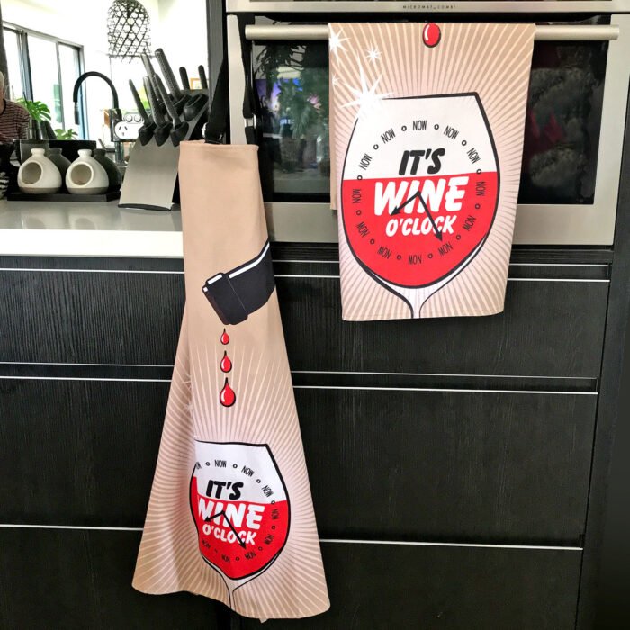 Double Trouble Inc - Funny Apron - Wine O'Clock