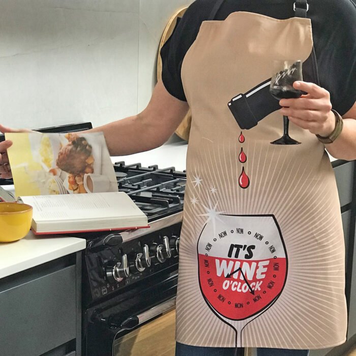 Double Trouble Inc - Funny Apron - Wine O'Clock